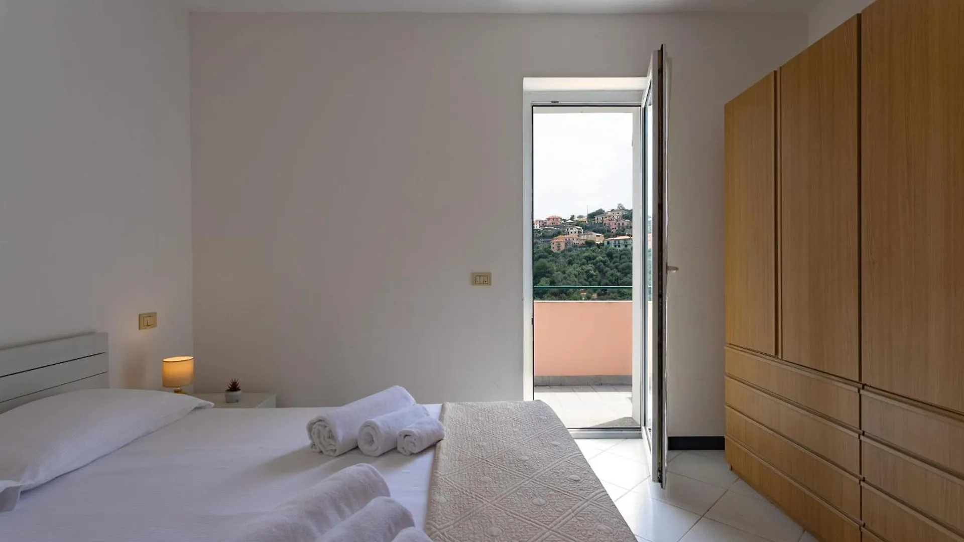 Apartment Villa Zafferano Suites - Mentuccia Celle Ligure