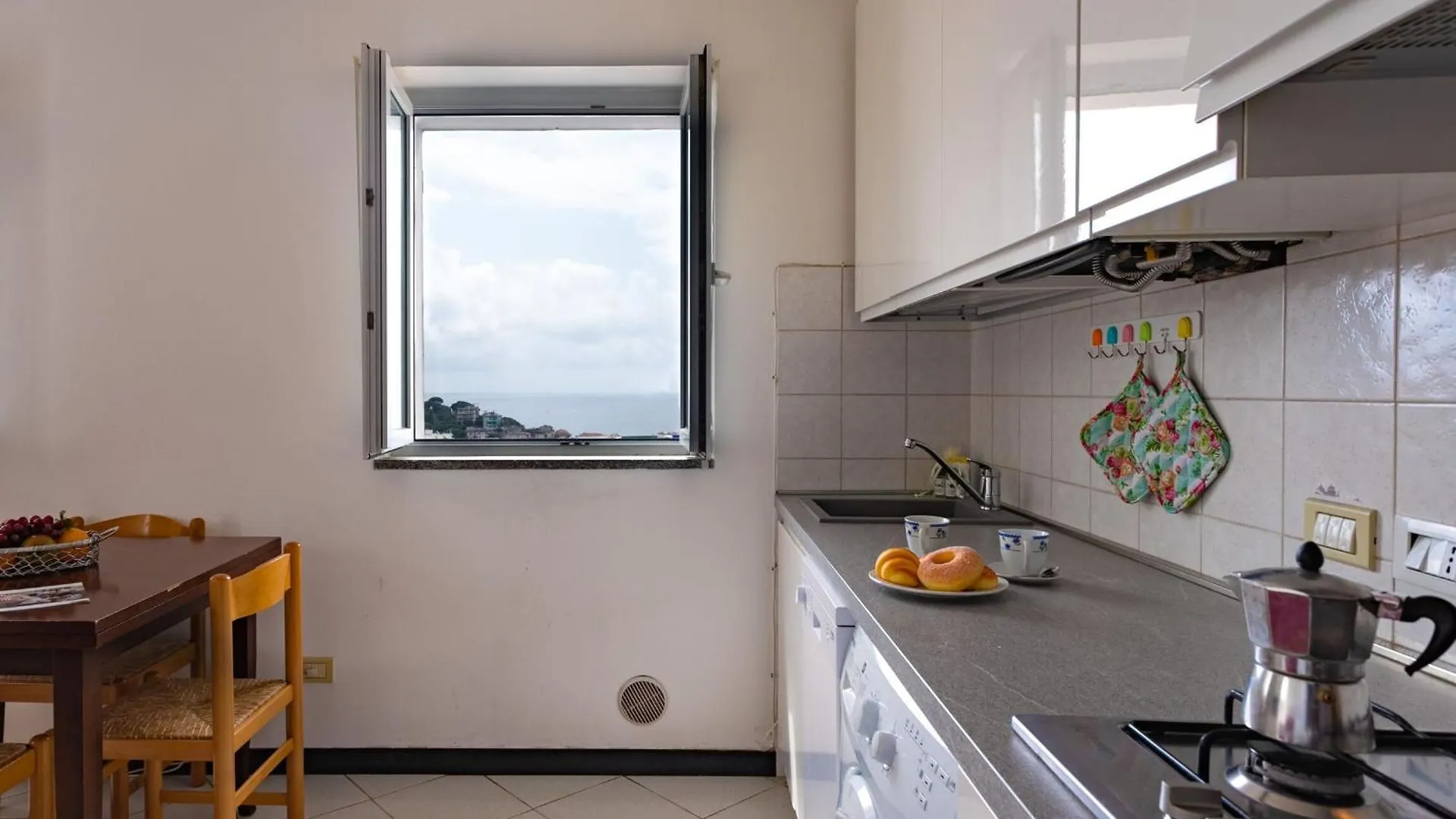 Villa Zafferano Suites - Mentuccia Celle Ligure Apartment