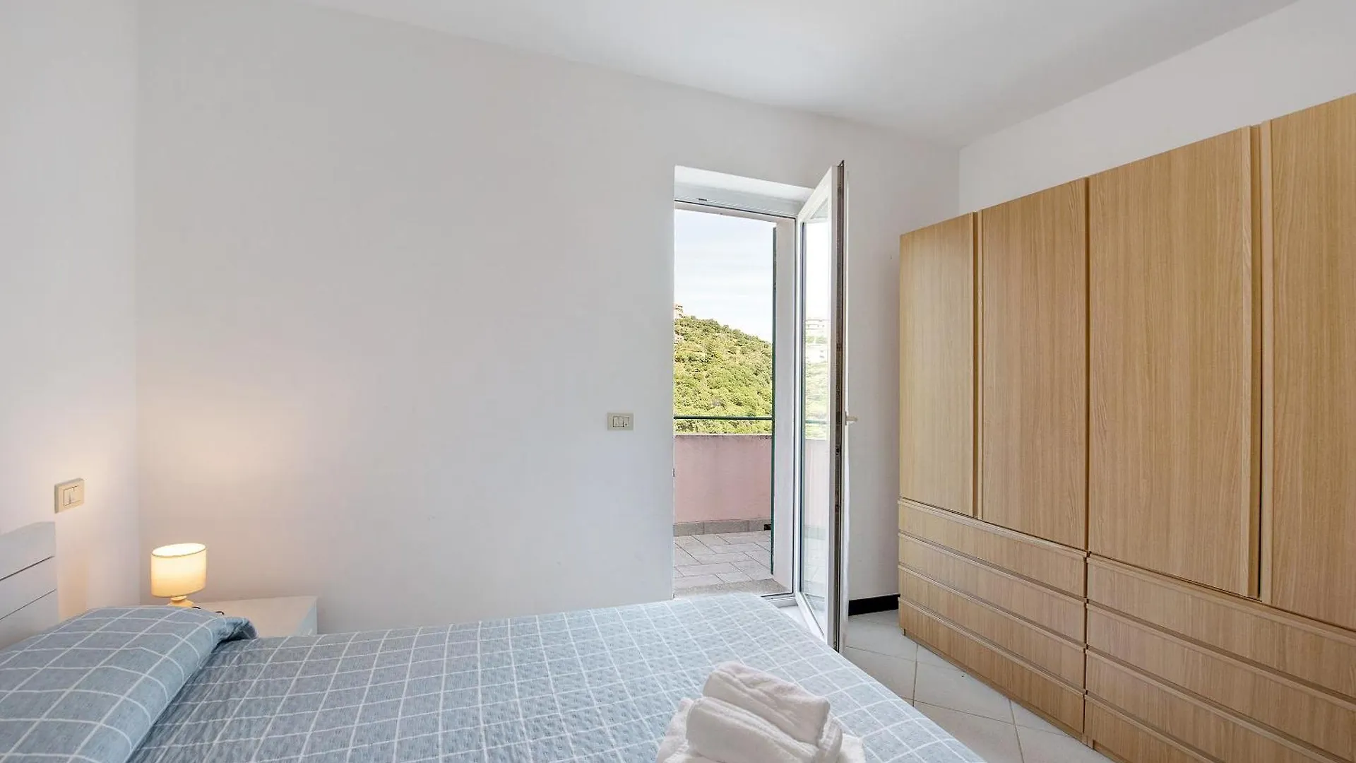 Villa Zafferano Suites - Mentuccia Celle Ligure Apartment